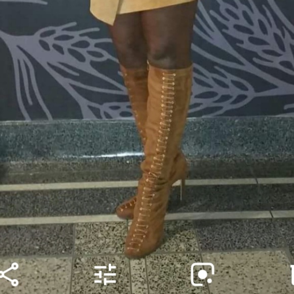 Knee high Faux suede knee high boots - Picture 3 of 3